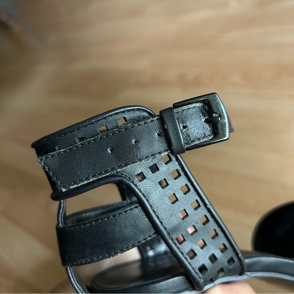 Nine West Black Leather Strap Stiletto Heels Women’s 7 - Picture 5 of 9